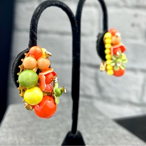 VINTAGE Fruit Cocktail Enamel Rhinestone Flower Earrings 1950s Showgirl - Picture 3 of 6